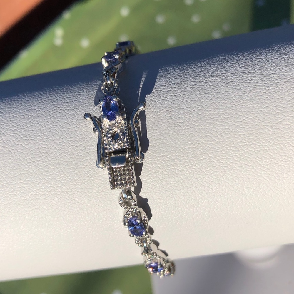 Genuine Tanzanite Link Station Bracelet - 2.75 cts - Picture 3 of 7